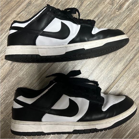 Nike 8.5  Dunk Low Black and White Sneakers - Picture 3 of 5